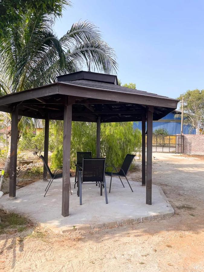 Casa Tiga Homestay Besut Kuala Besut Zewnętrze zdjęcie