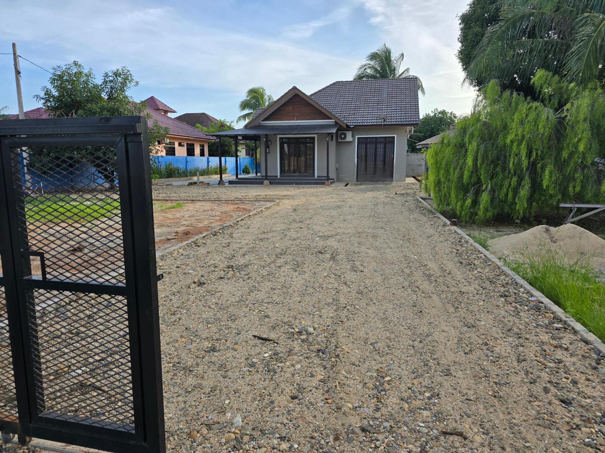 Casa Tiga Homestay Besut Kuala Besut Zewnętrze zdjęcie