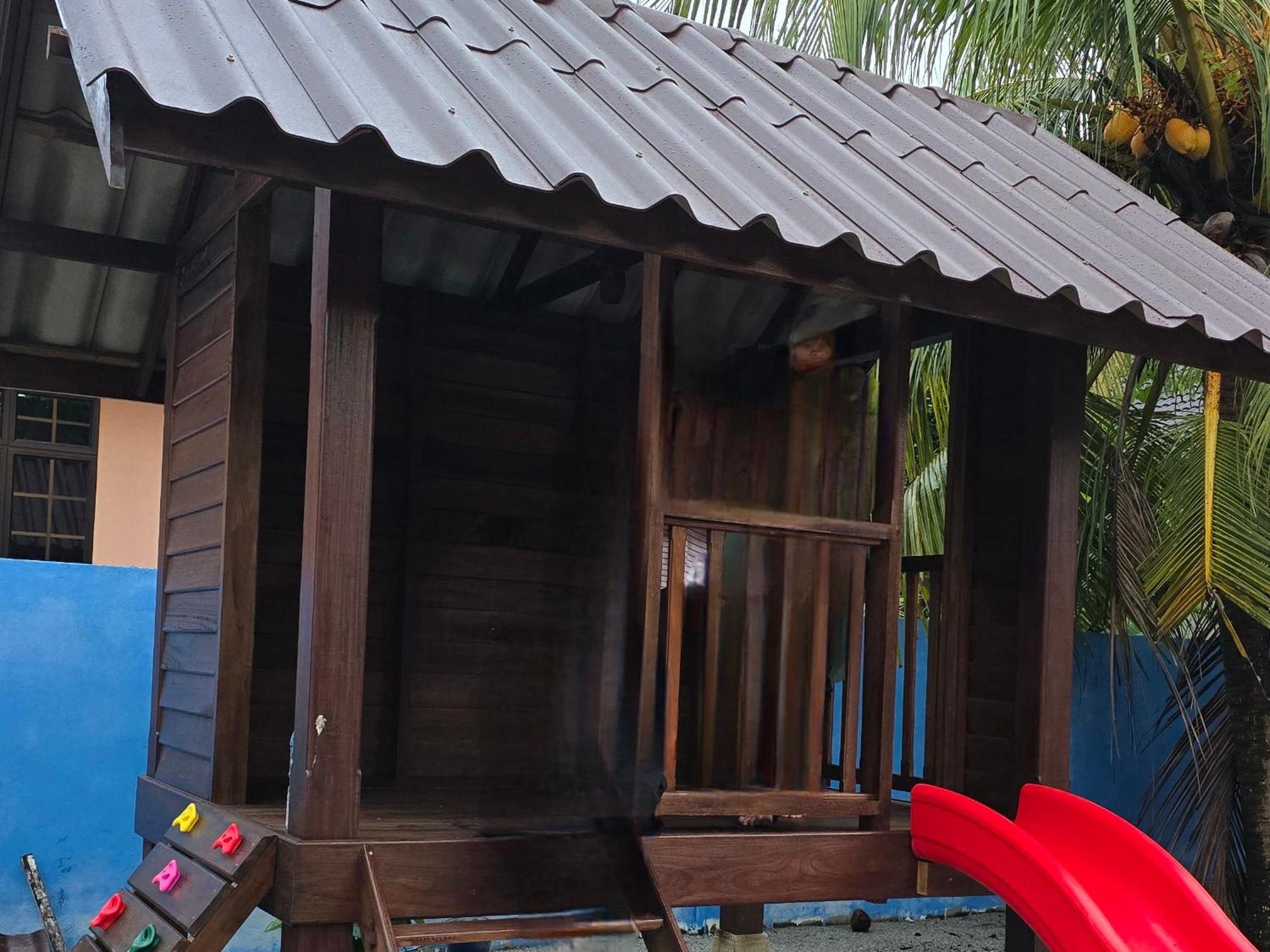 Casa Tiga Homestay Besut Kuala Besut Zewnętrze zdjęcie