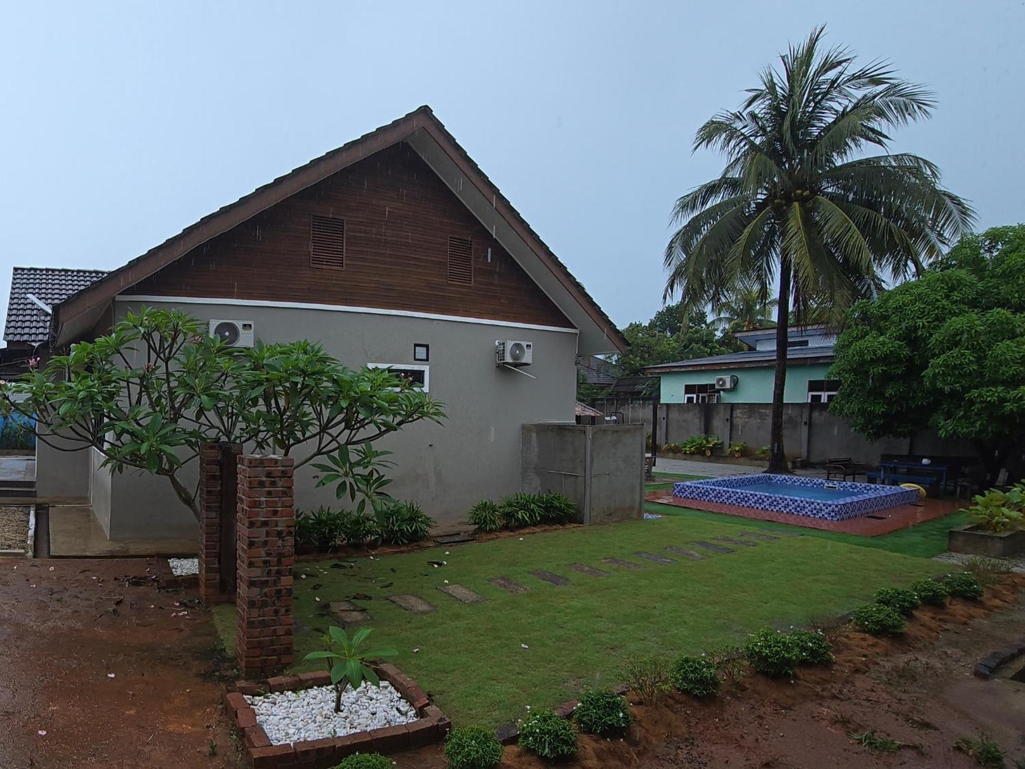 Casa Tiga Homestay Besut Kuala Besut Zewnętrze zdjęcie